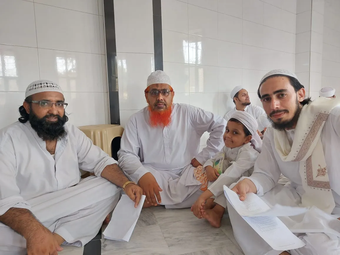Teachers and students during the Talim o Tarbiyah course